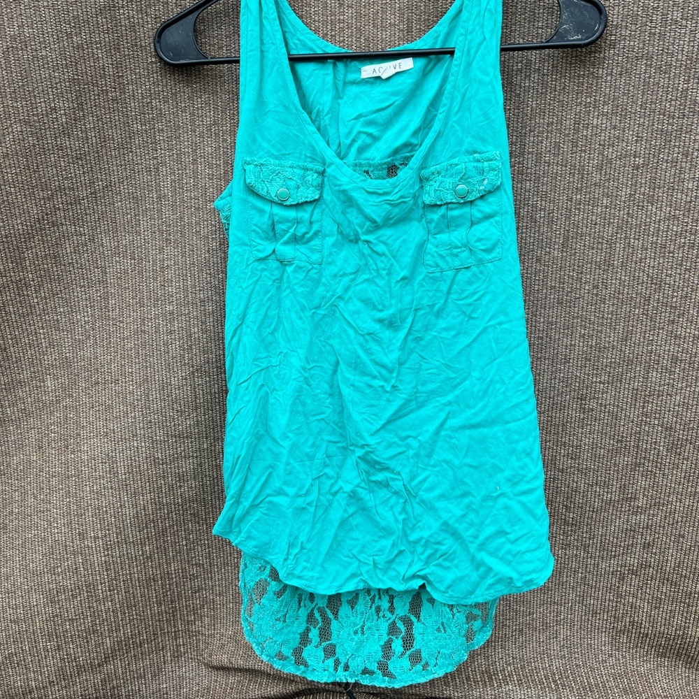 Active turquoise sleeveless swoven tank top with flower lace trim women’s Sz M